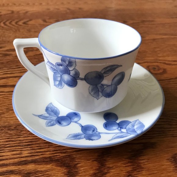 Tiffany & Co Nature Teacup Saucer Set White Blue Cherry Cup Mug China RARE - Picture 10 of 10